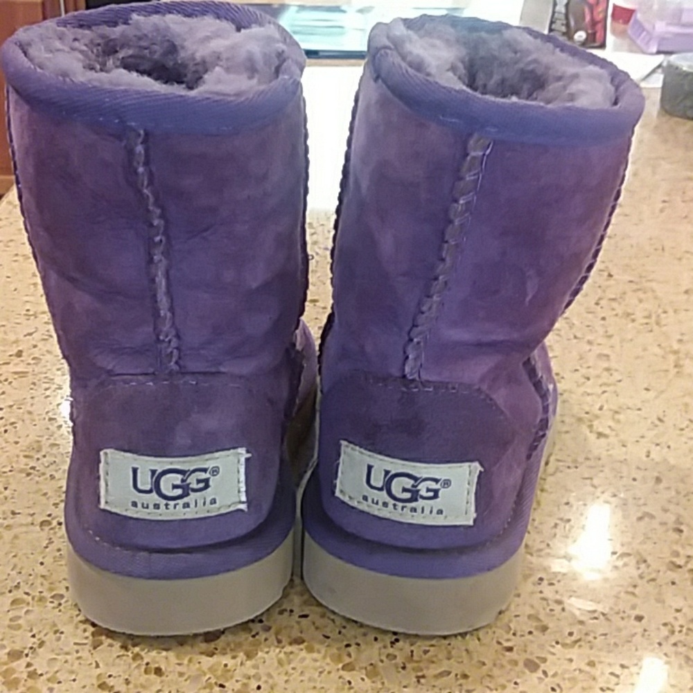 Classic UGG Boot- Toddler 9